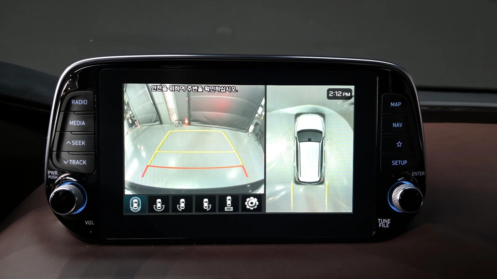 Hyundai Santa fe 2.0T Inspiration | 360  Camera | Adaptive Cruise , снимка 15 - Автомобили и джипове - 55524461