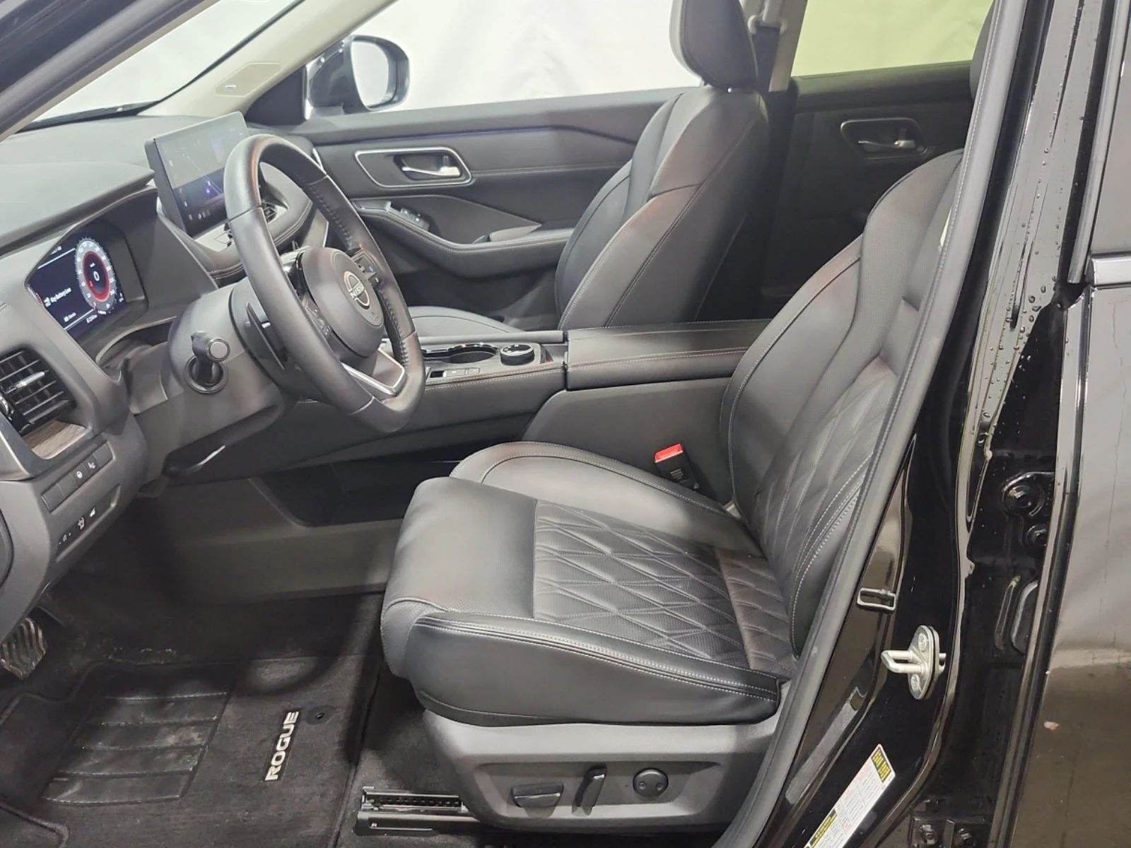 Nissan Rogue 1.5L 3cyl AWD | Mobile.bg � ����������� 5