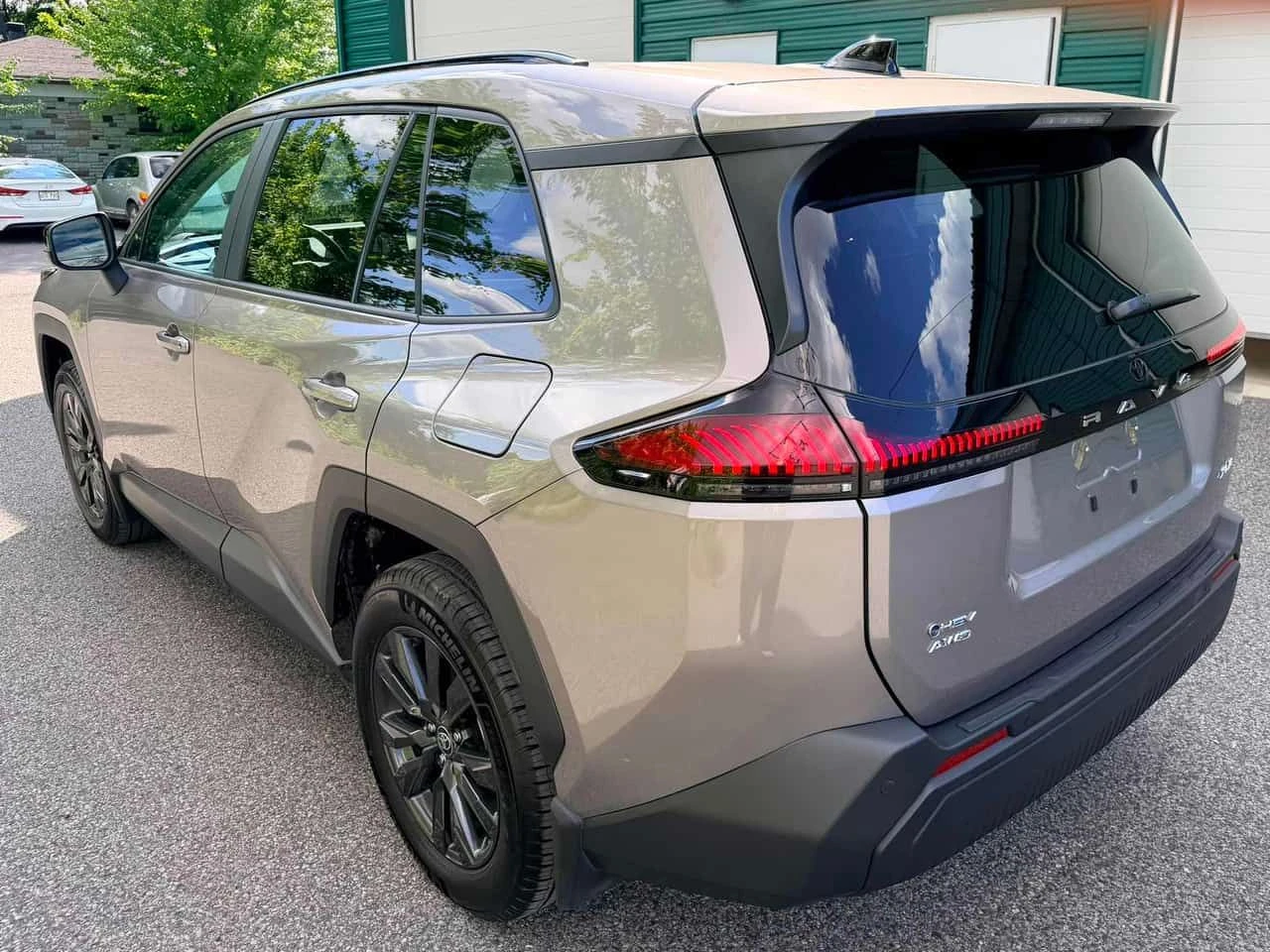 Toyota Rav4 XLE AWD | CARFAX | АВТОКРЕДИТ БЕЗ ПЪРВОНАЧАЛНА , снимка 7 - Автомобили и джипове - 55710833