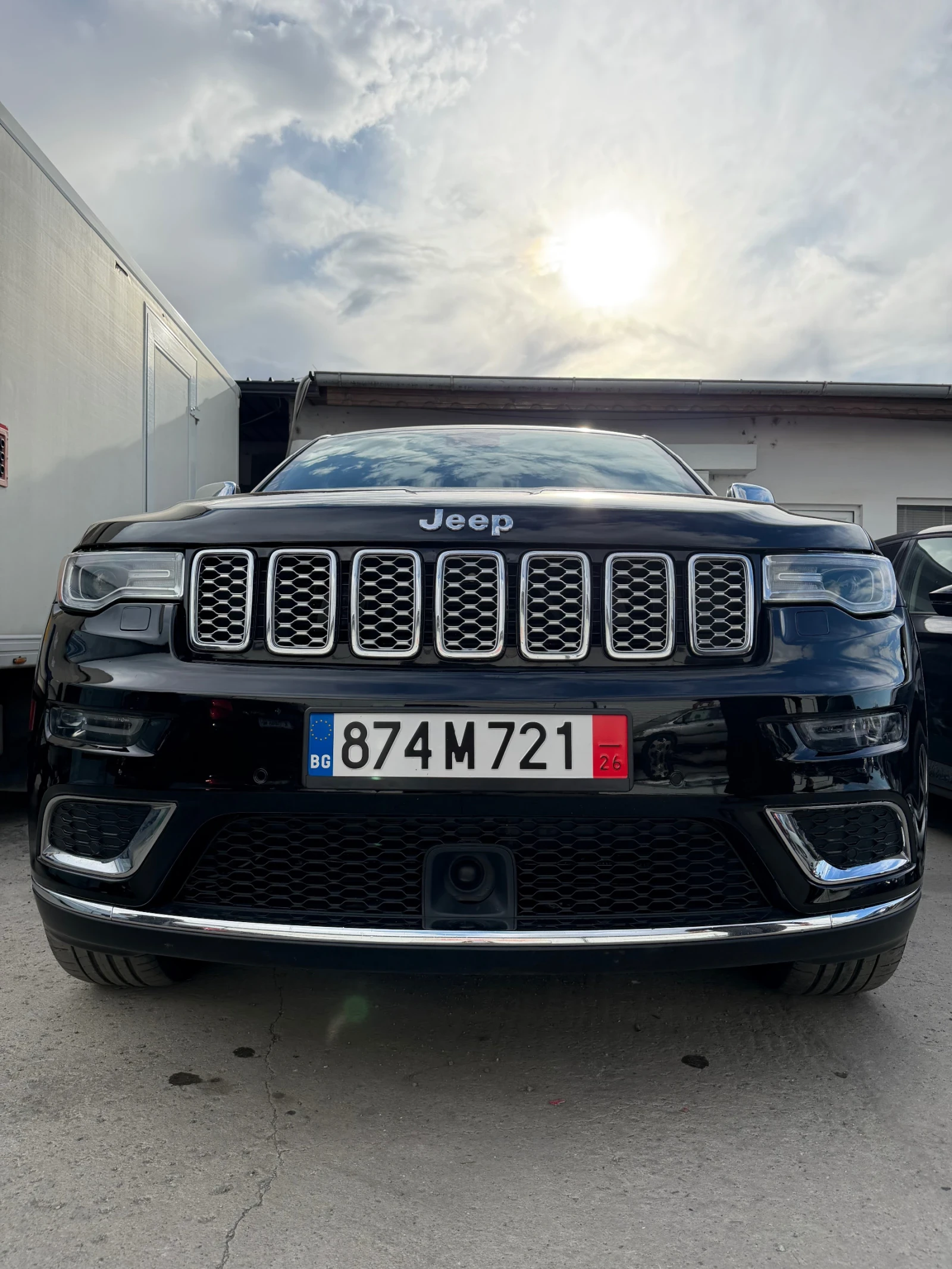 Jeep Grand cherokee Grand Cherokee Summit, снимка 3 - Автомобили и джипове - 56202901