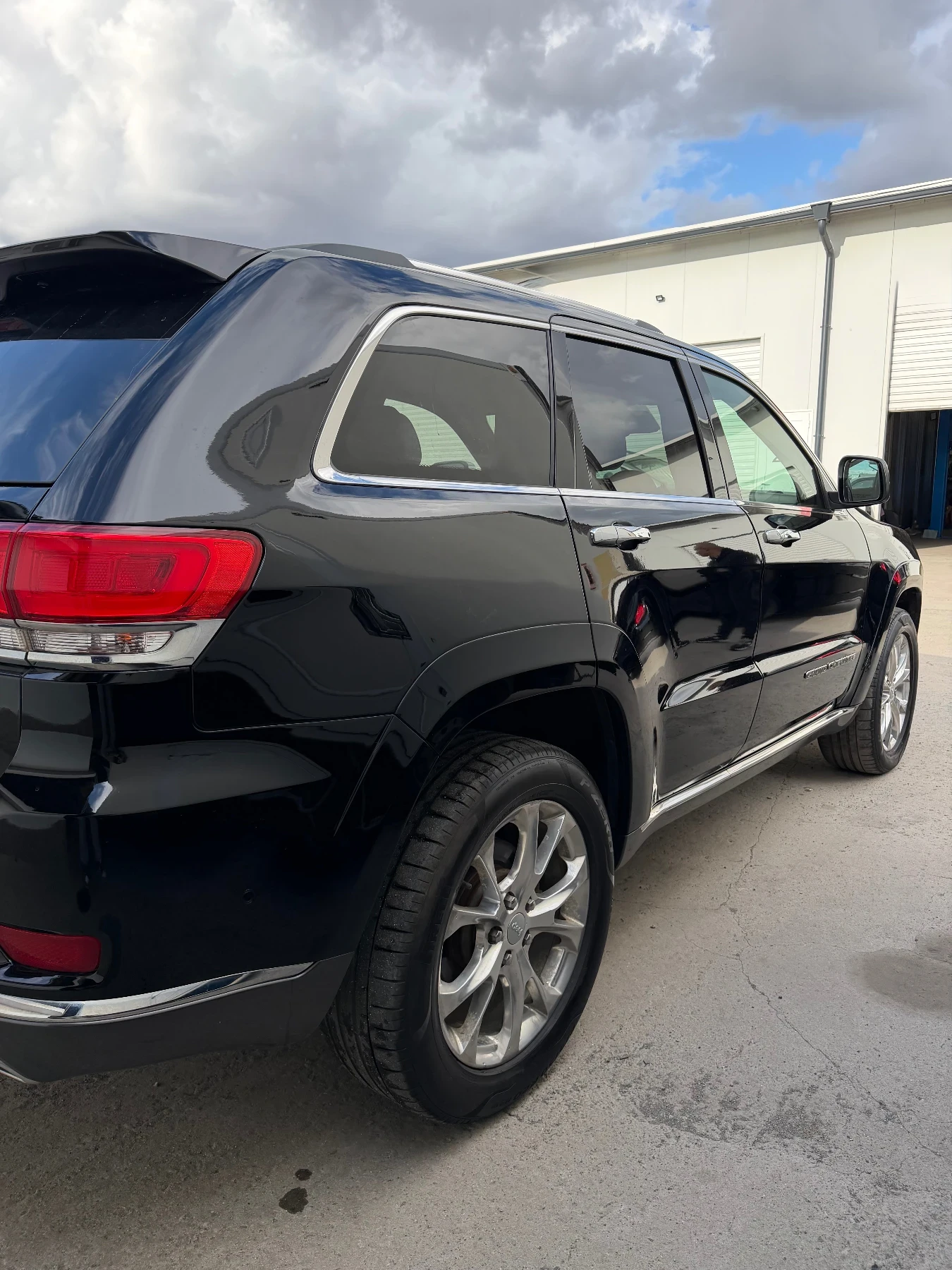 Jeep Grand cherokee Grand Cherokee Summit, снимка 6 - Автомобили и джипове - 56202901