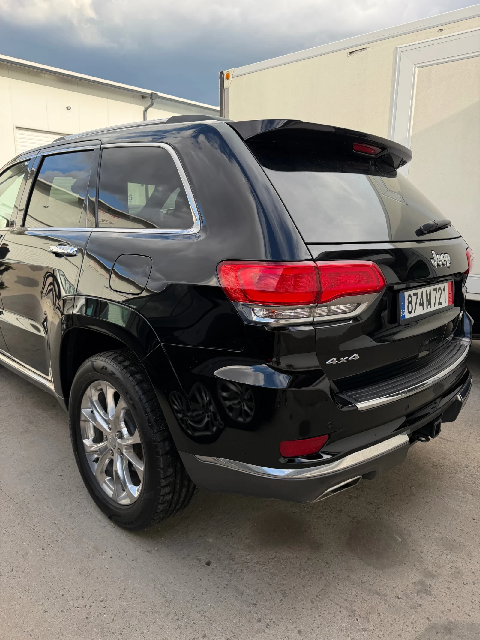 Jeep Grand cherokee Grand Cherokee Summit, снимка 5 - Автомобили и джипове - 56202901