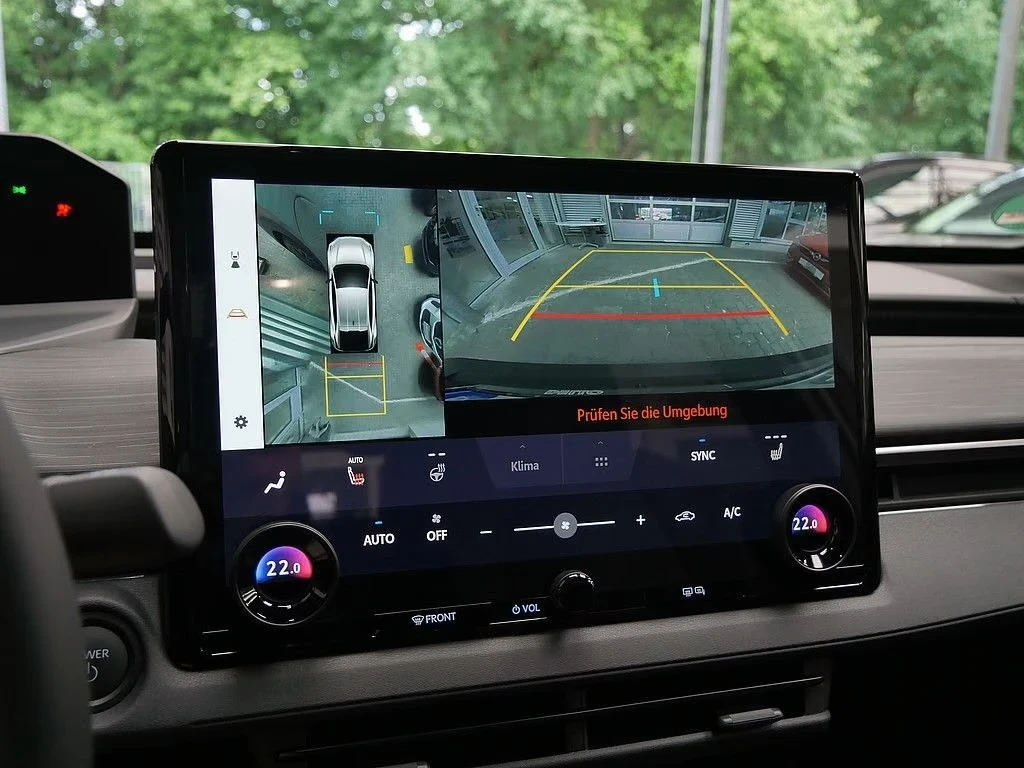 Toyota C-HR + Lounge AWD Navi 360 Kamera LED Carplay, снимка 11 - Автомобили и джипове - 56231185