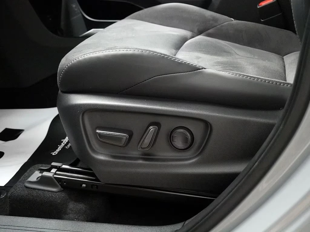 Toyota C-HR + Lounge AWD Navi 360 Kamera LED Carplay, снимка 14 - Автомобили и джипове - 56231185