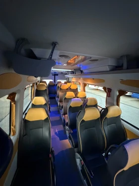 VW Crafter 2.5 TDI 163кс 22 местен!!, снимка 12