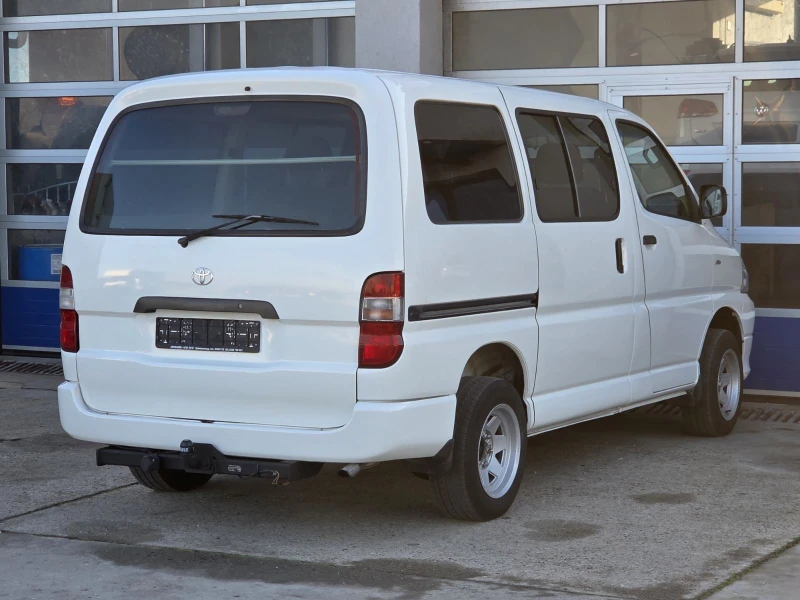 Toyota Hiace 2.5D-4D/ШВЕЙЦАРИЯ/4х4/5+ 1, снимка 3 - Бусове и автобуси - 52425156