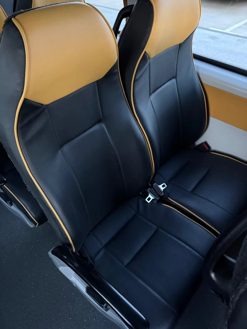 VW Crafter 2.5 TDI 163кс 22 местен!!, снимка 10 - Бусове и автобуси - 53527962