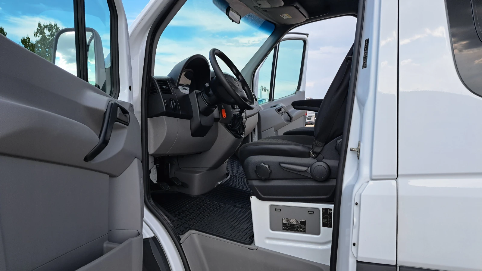 Mercedes-Benz Sprinter 314CDI-6ск/КЛИМАТРОНИК/ПЕЧКА/EURO6, снимка 7 - Бусове и автобуси - 55944264