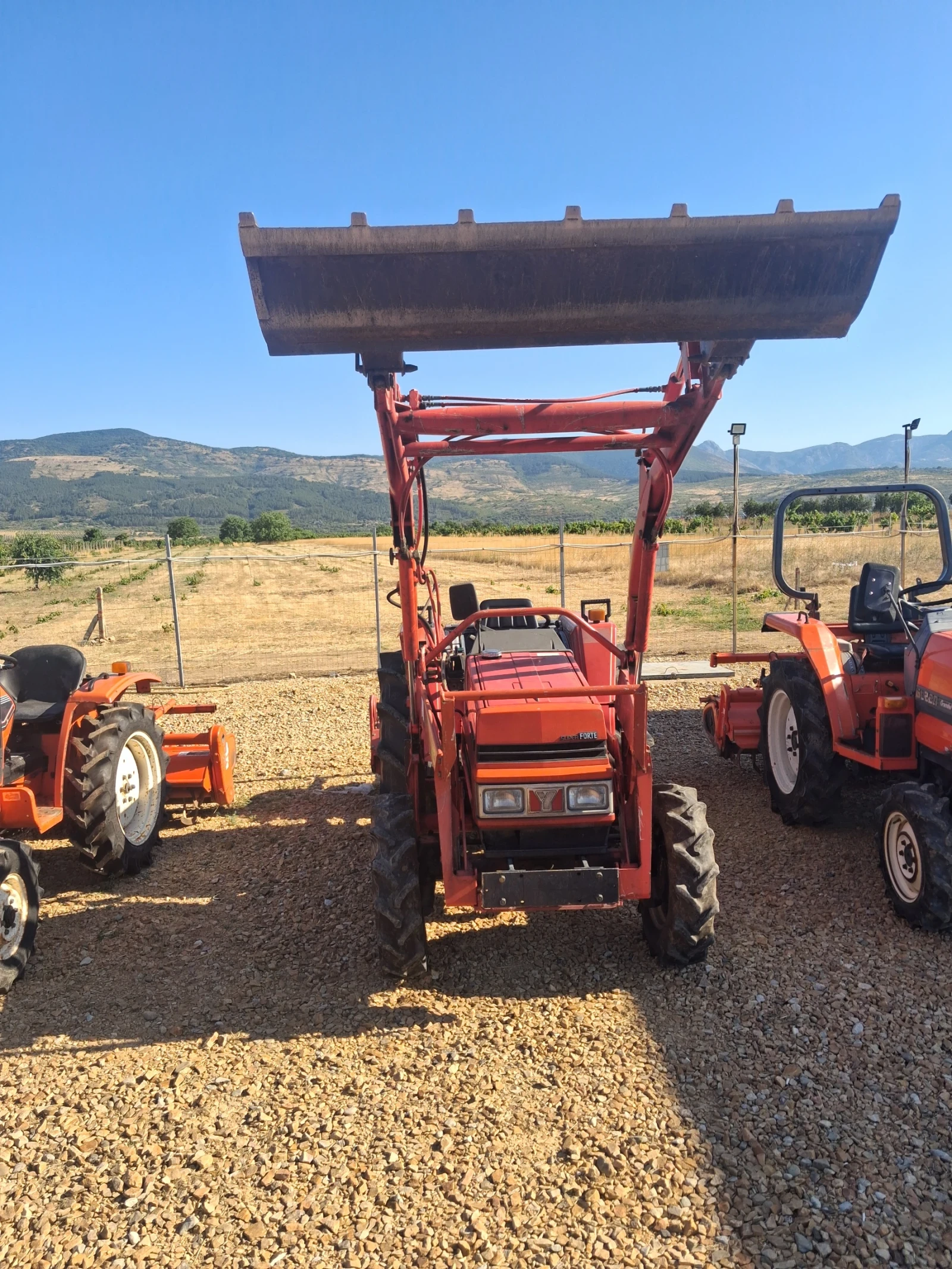 Трактор Kubota СКАЙТРАК 