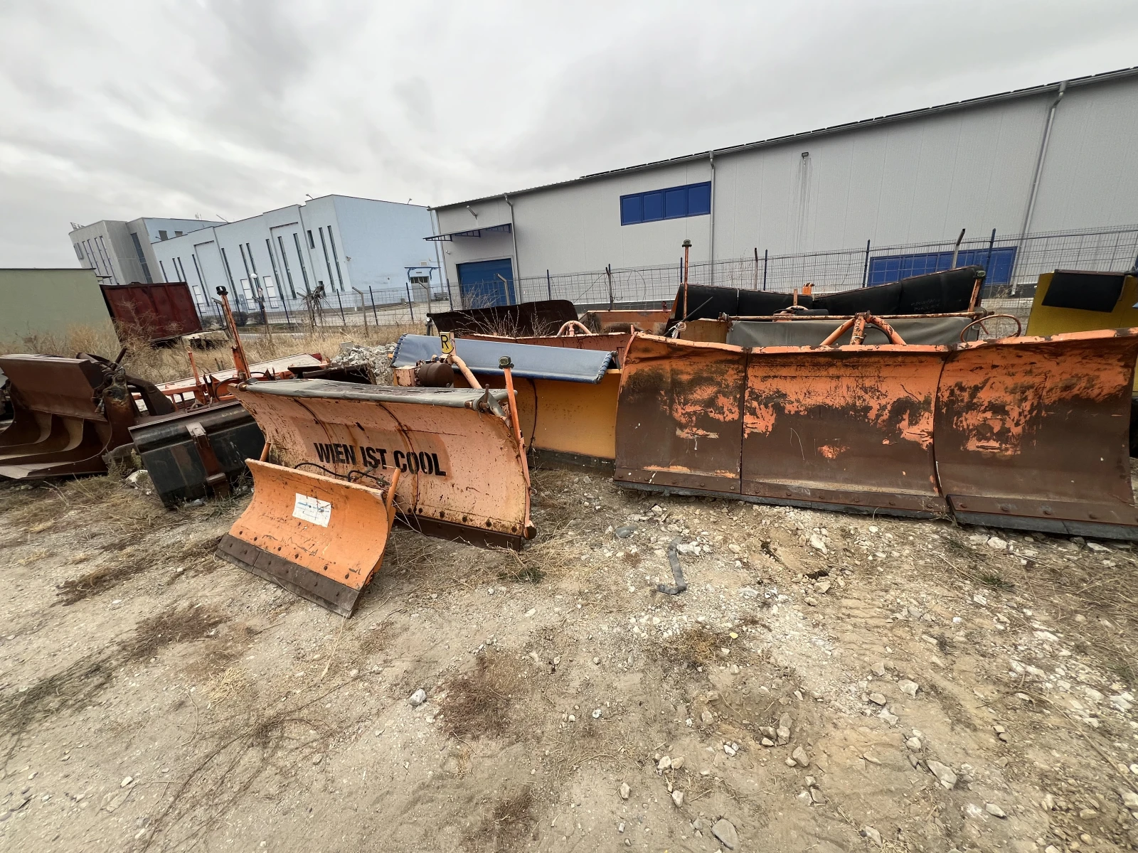       ., ,  | Mobile.bg   13