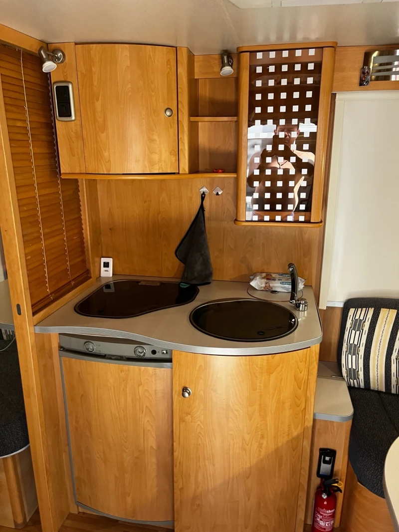 Каравана Sterckeman 2009, снимка 9 - Каравани и кемпери - 50857441