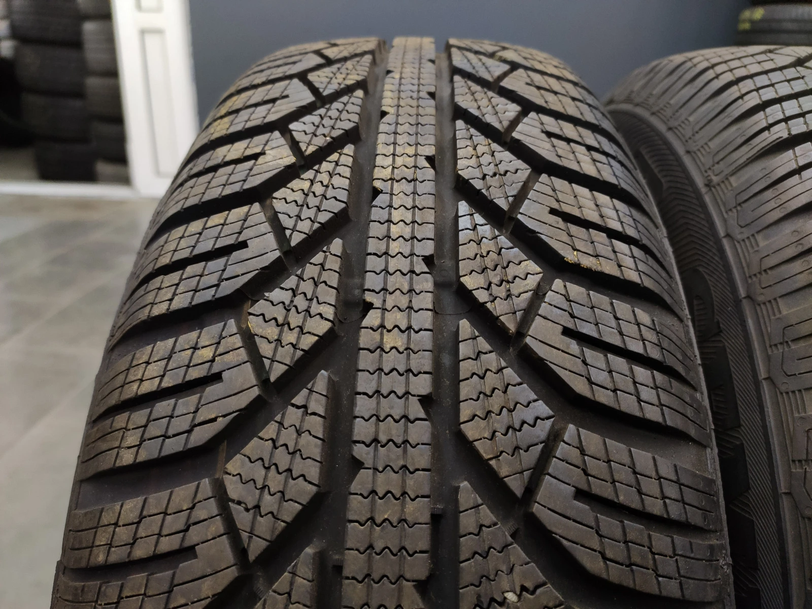  215/70R16 | Mobile.bg   2