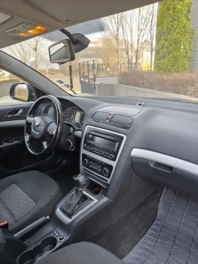 Skoda Octavia 1.6TDI DSG 2011г , снимка 9