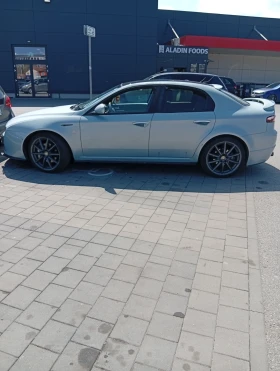 Alfa Romeo 159 1.9, снимка 1
