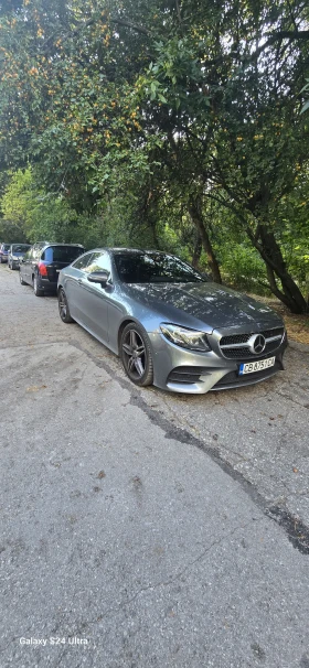 Mercedes-Benz E 300 Спорт, снимка 4