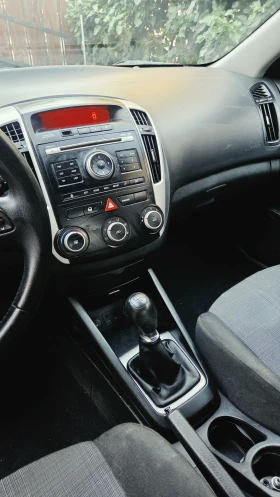 Kia Ceed 1.4 верига / газ, снимка 5