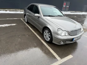 Mercedes-Benz C 220, снимка 12