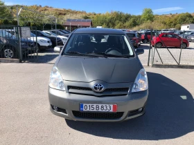 Toyota Corolla verso