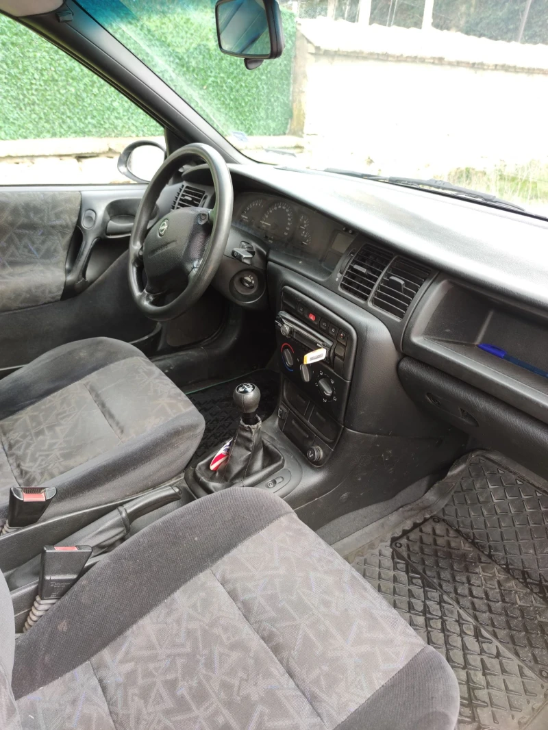 Opel Vectra 1.6 16V, снимка 7 - Автомобили и джипове - 49574554