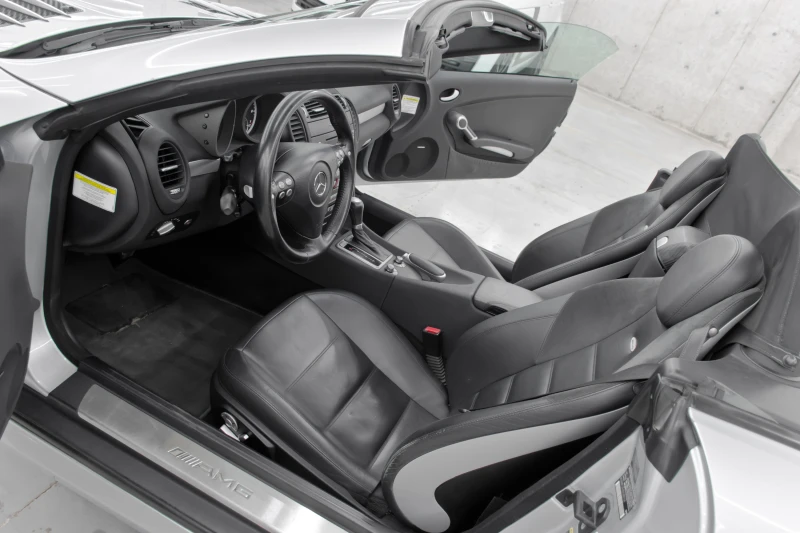 Mercedes-Benz SLK 55 AMG V8, снимка 11 - Автомобили и джипове - 51197780