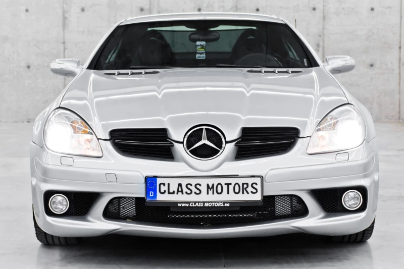 Mercedes-Benz SLK 55 AMG V8