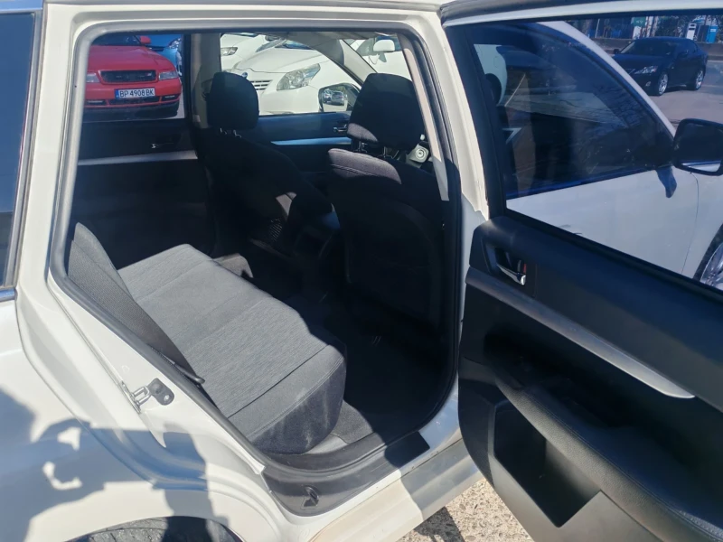 Subaru Legacy 2.0 Швейцария , снимка 13 - Автомобили и джипове - 52363117