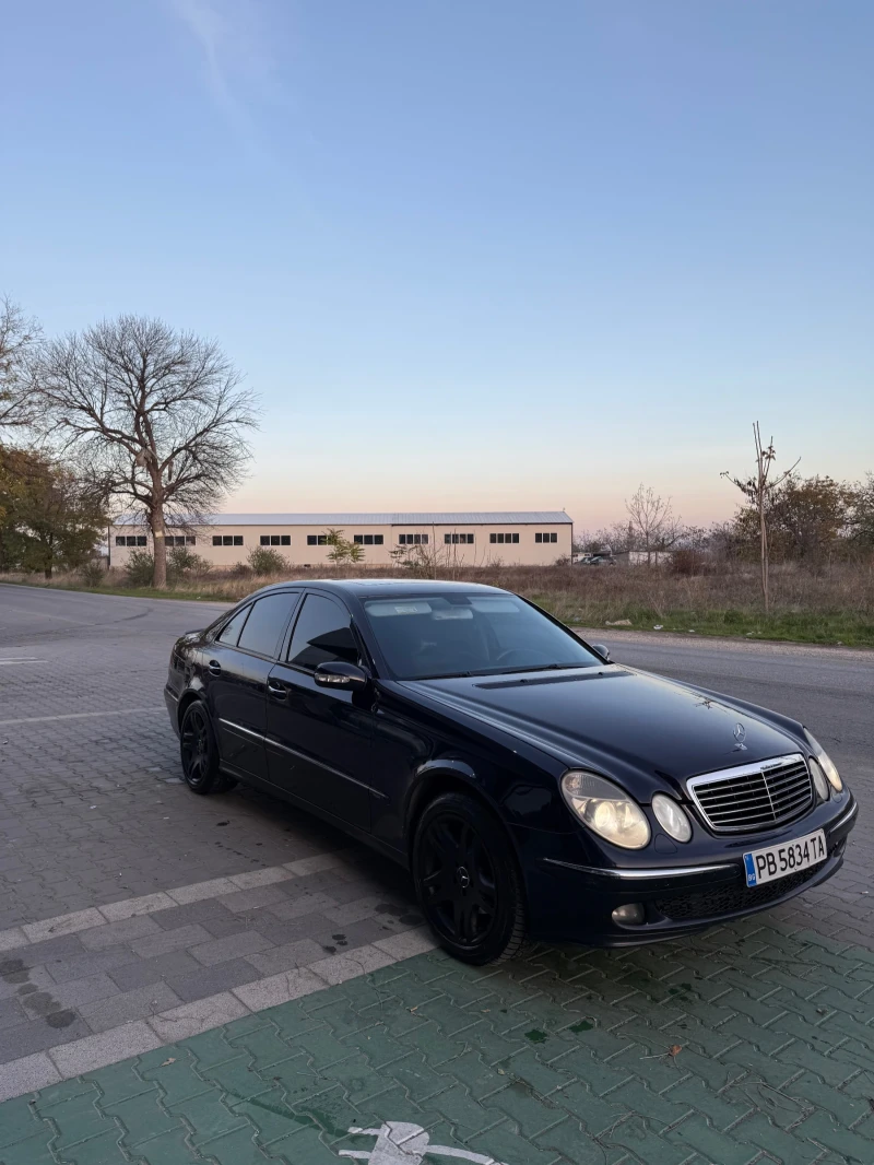 Mercedes-Benz E 320, снимка 9 - Автомобили и джипове - 52433313