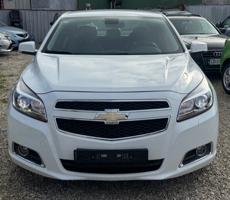 Chevrolet Malibu Изключително запазен автомобил!, снимка 2 - Автомобили и джипове - 52681076