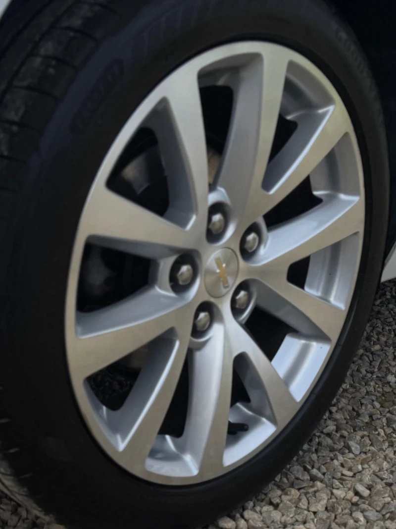 Chevrolet Malibu Изключително запазен автомобил!, снимка 12 - Автомобили и джипове - 52681076