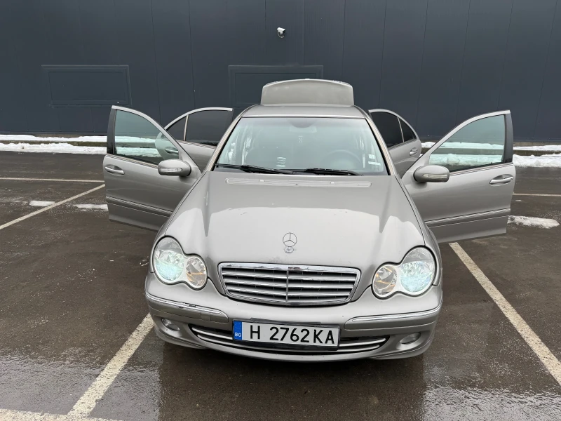 Mercedes-Benz C 220, снимка 13 - Автомобили и джипове - 53567180