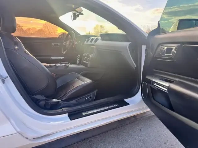 Ford Mustang Fastback EcoBoost, снимка 12 - Автомобили и джипове - 53881115