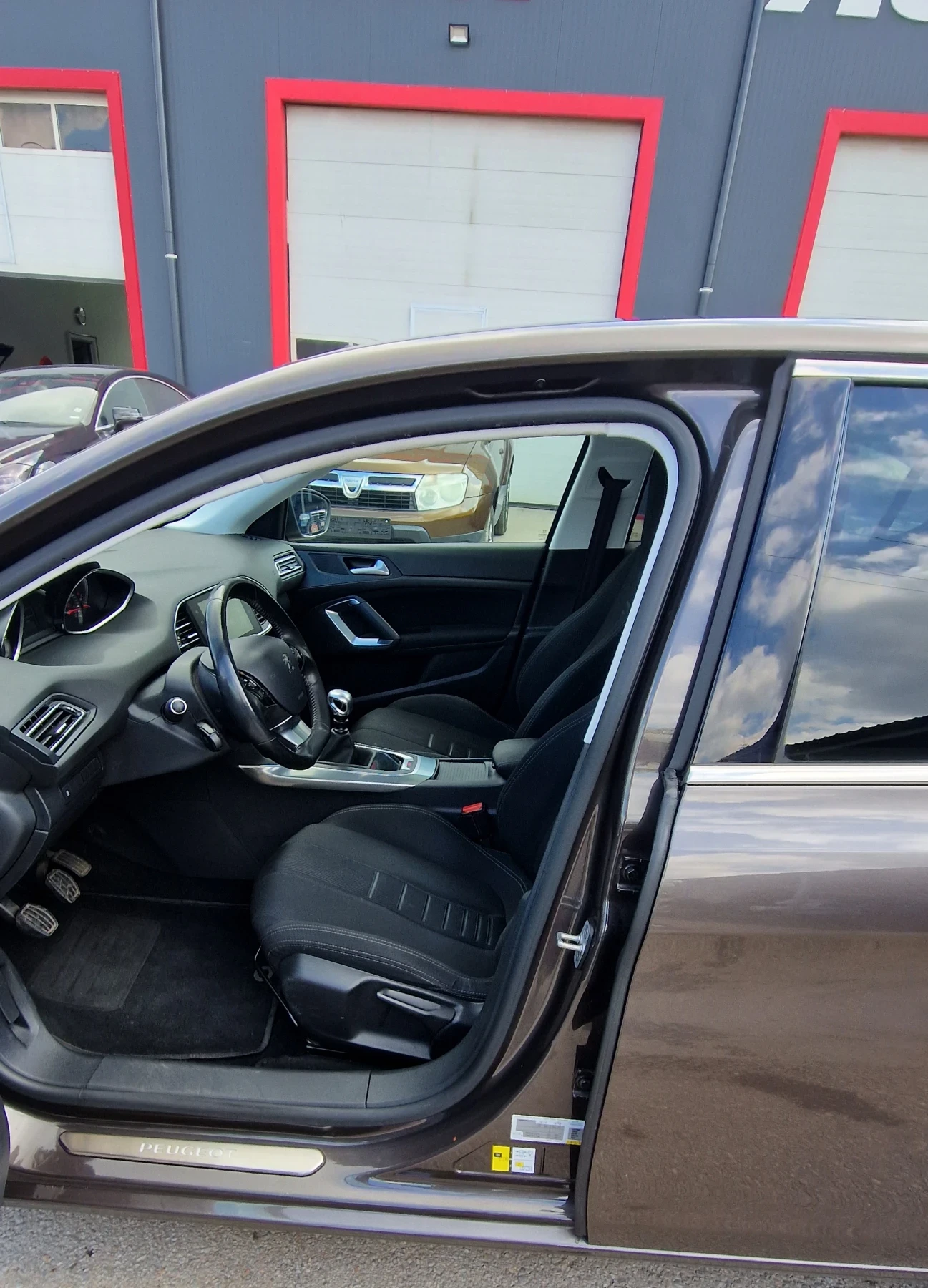 Peugeot 308 1.6I/PANORAMA/6 СК/145Х КМ/КАМЕРА/БЕЛГИЯ - изображение 6
