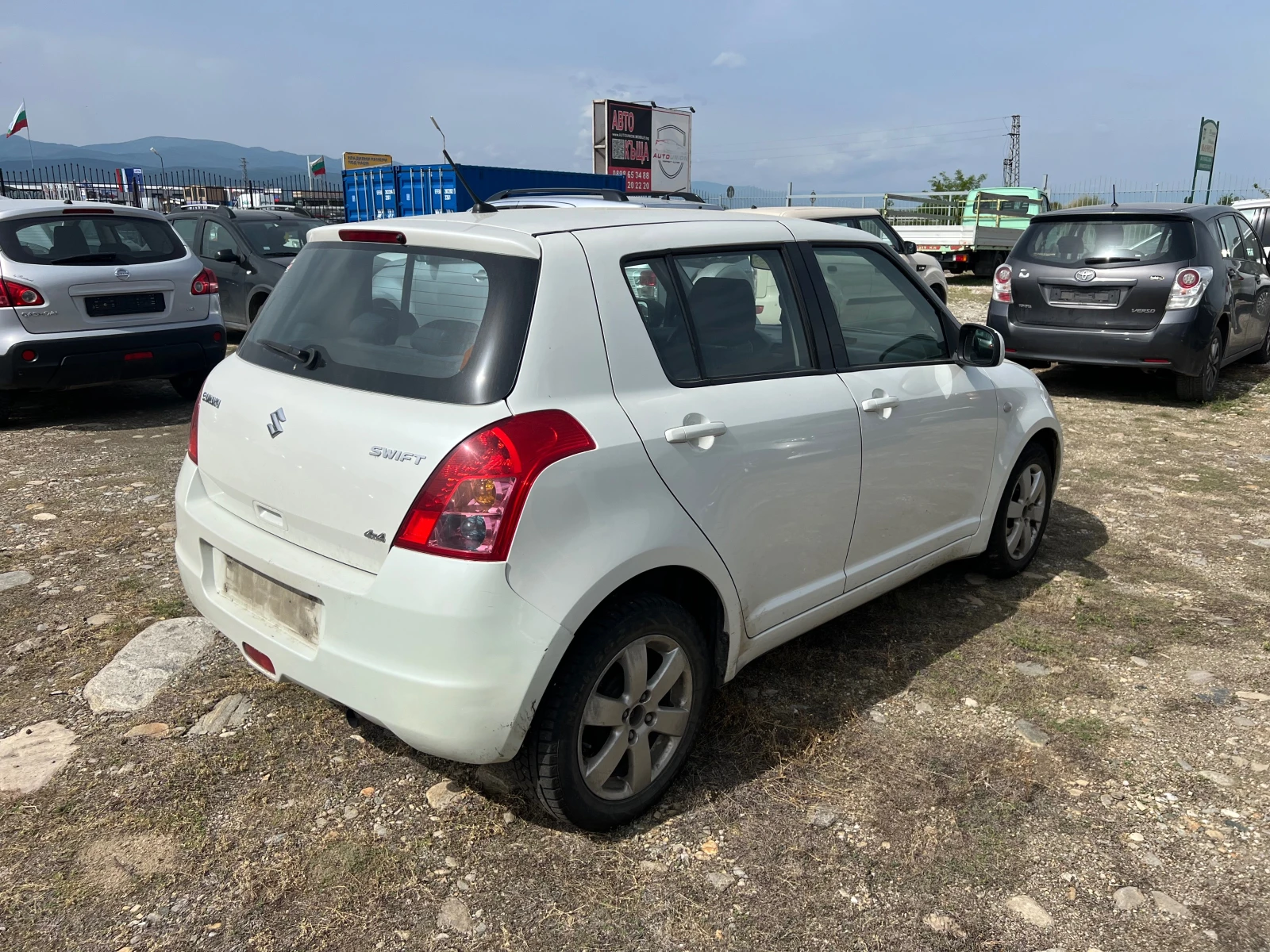 Suzuki Swift 1.3 4Х4 - изображение 5