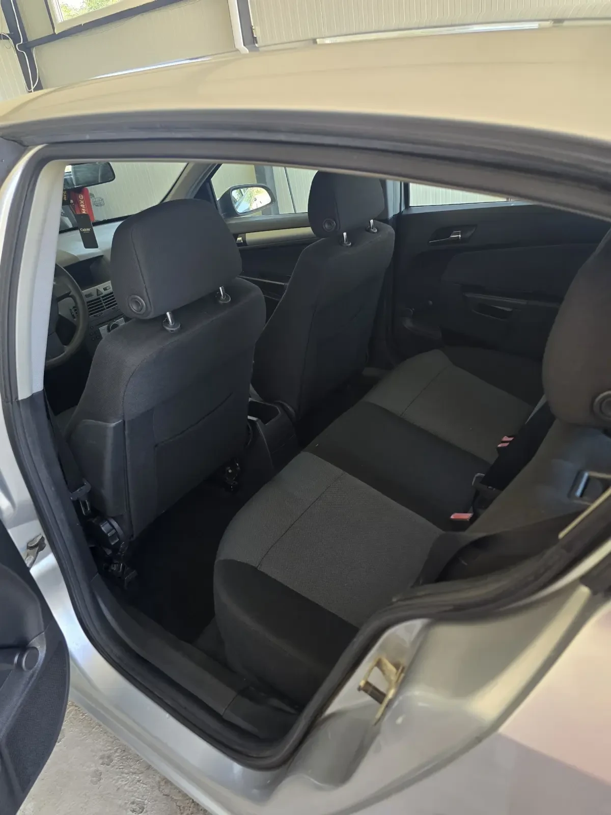 Opel Astra 1.4 - изображение 6