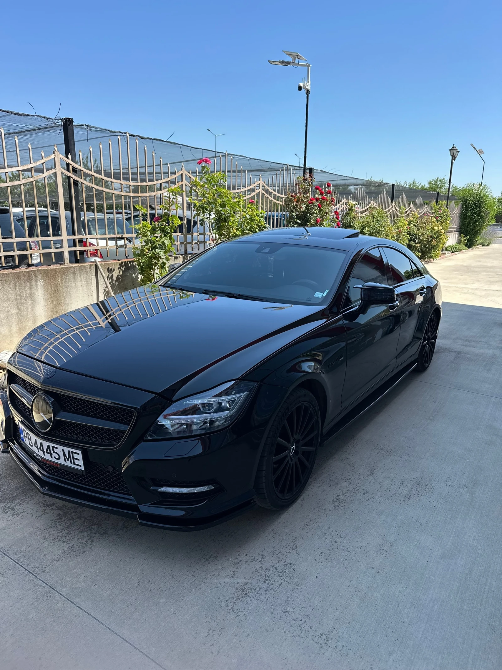 Mercedes-Benz CLS 500 V8 Biturbo FULL - изображение 2
