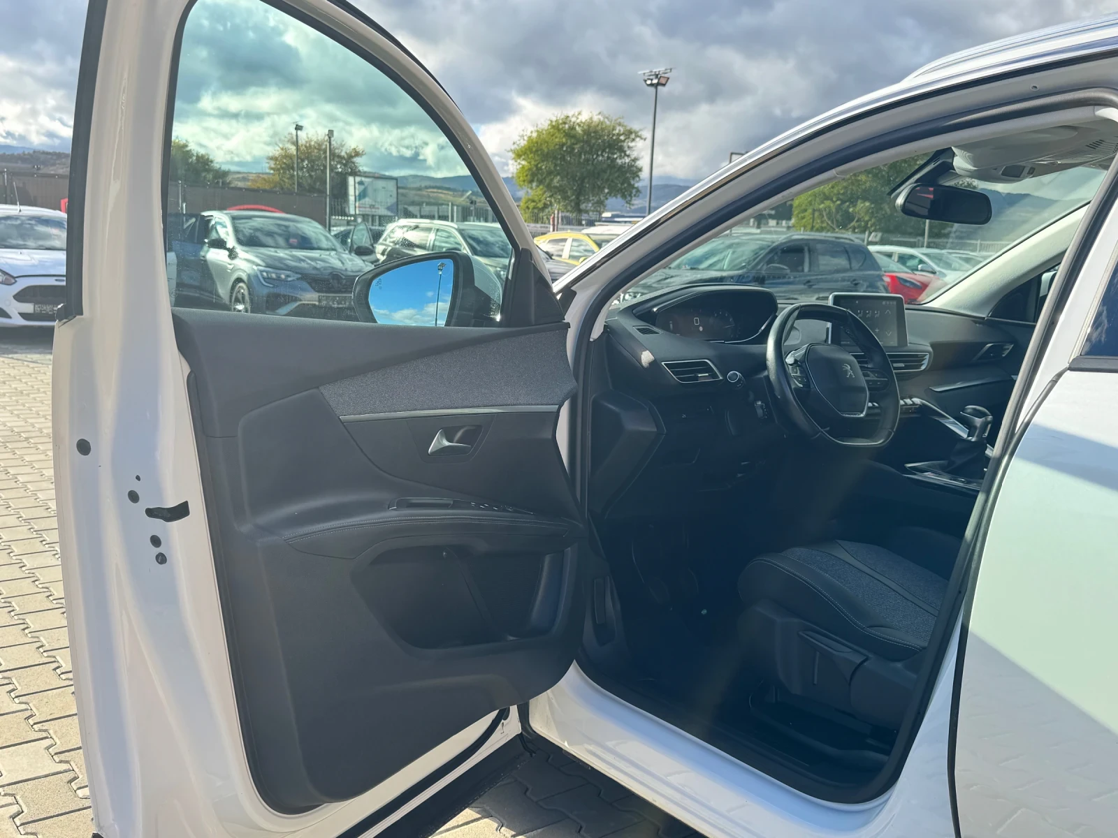 Peugeot 5008 1.2PURE TECH EURO-6 7-MESTA | Mobile.bg   9