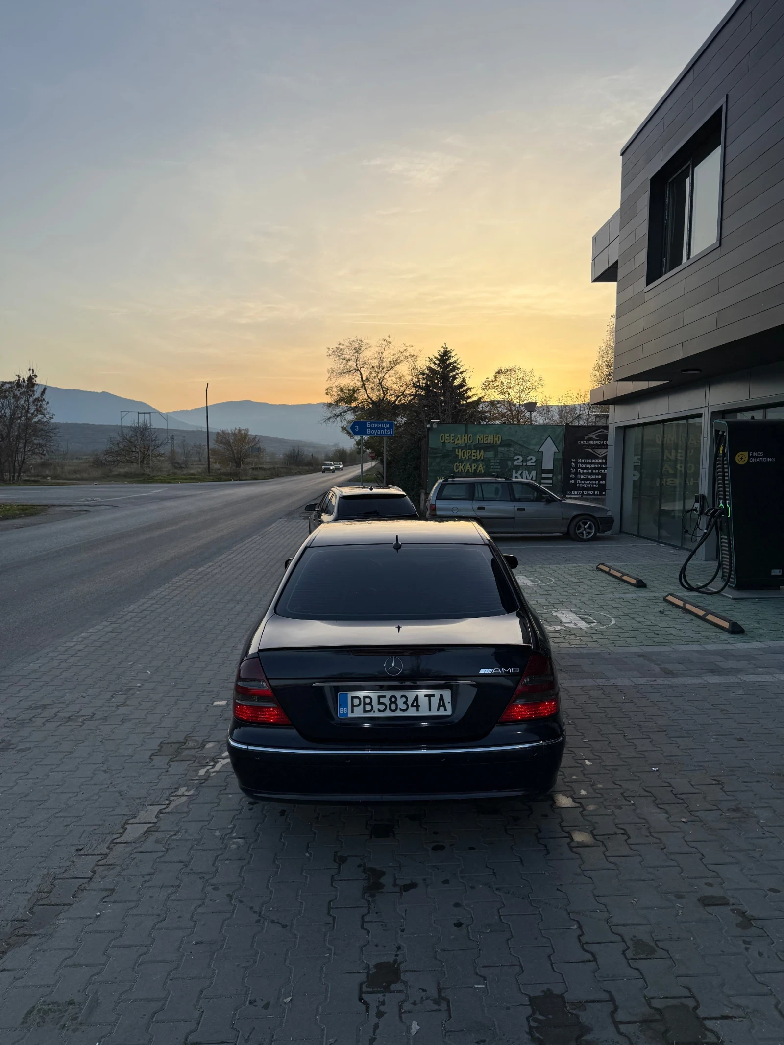 Mercedes-Benz E 320  - изображение 6