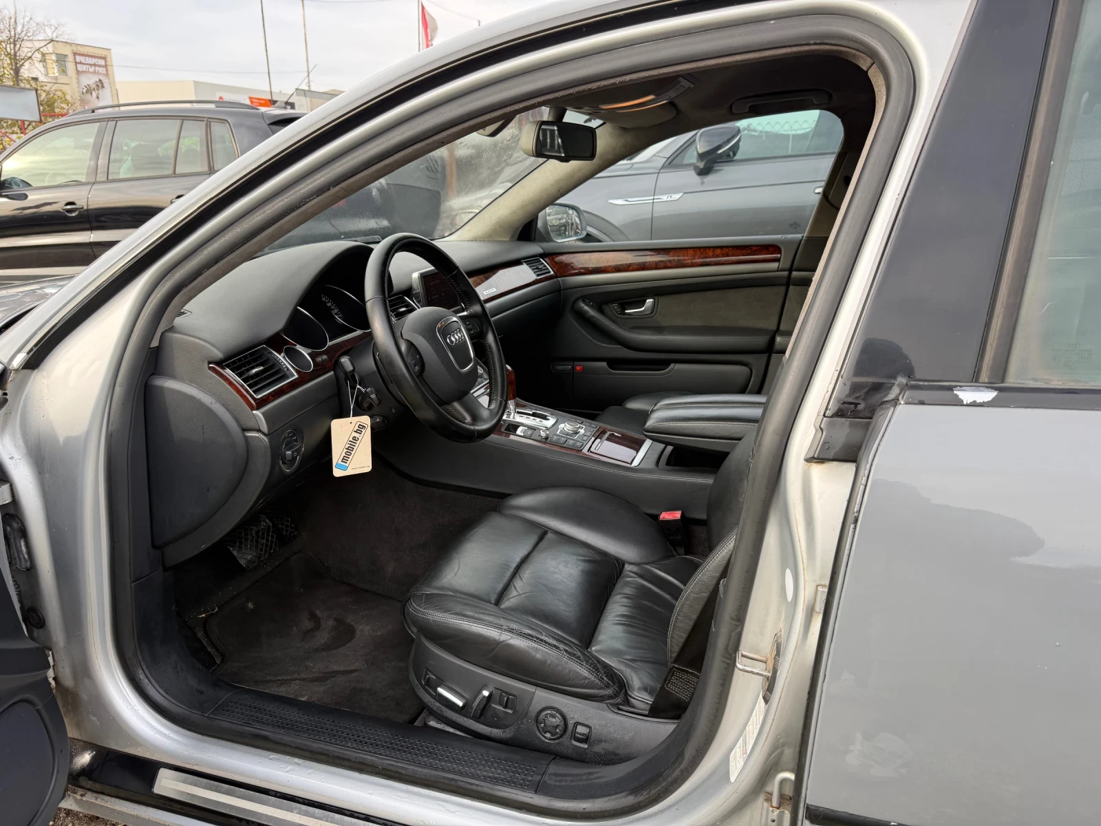 Audi A8 Long, tv - изображение 5