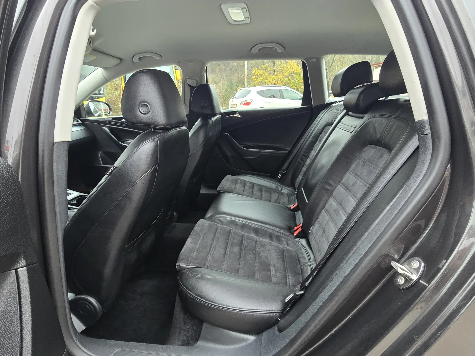 VW Passat 1.9 Топ състояние 2009 година 100% Реални килом  - изображение 10