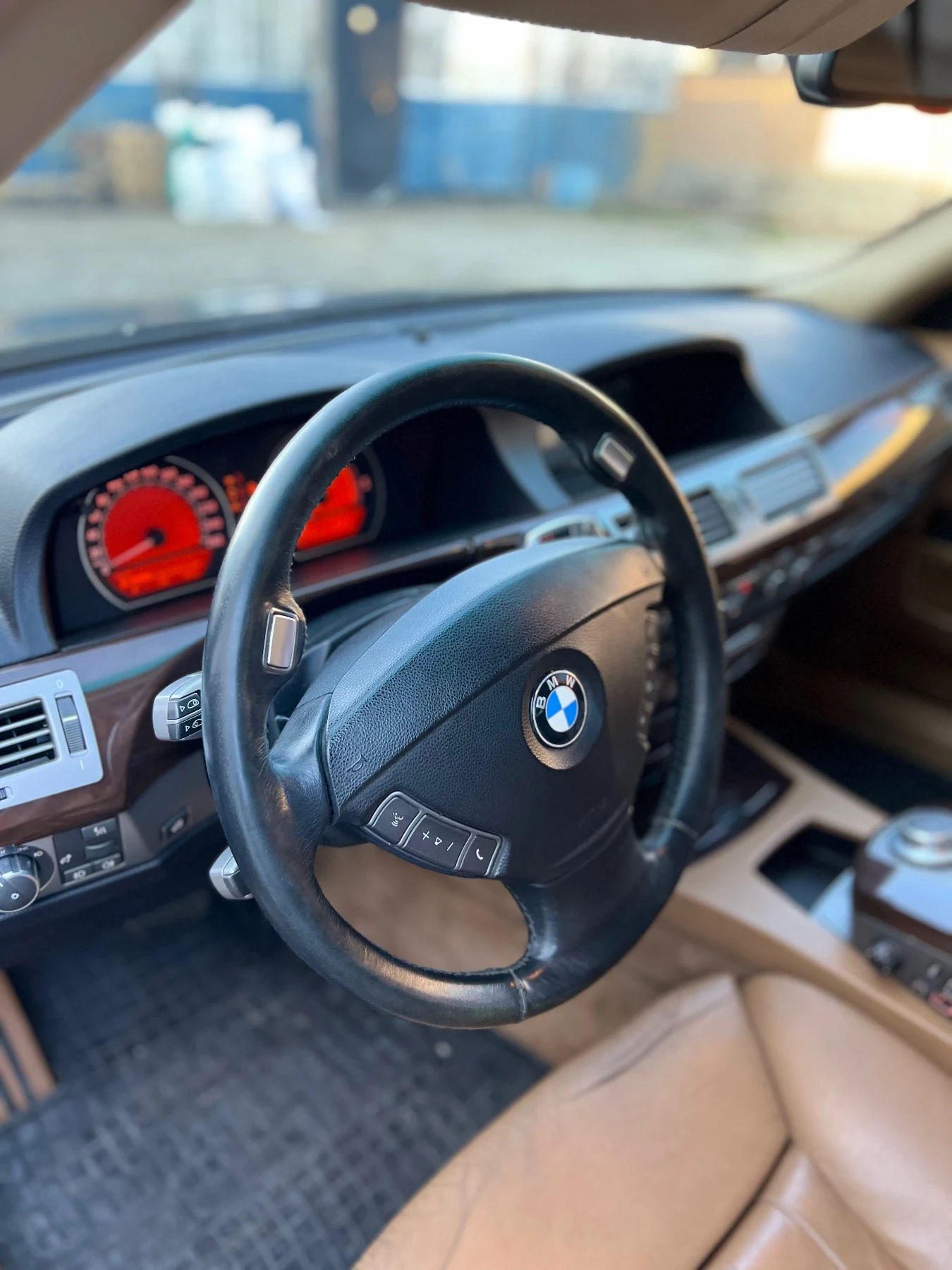 BMW 730  - изображение 6