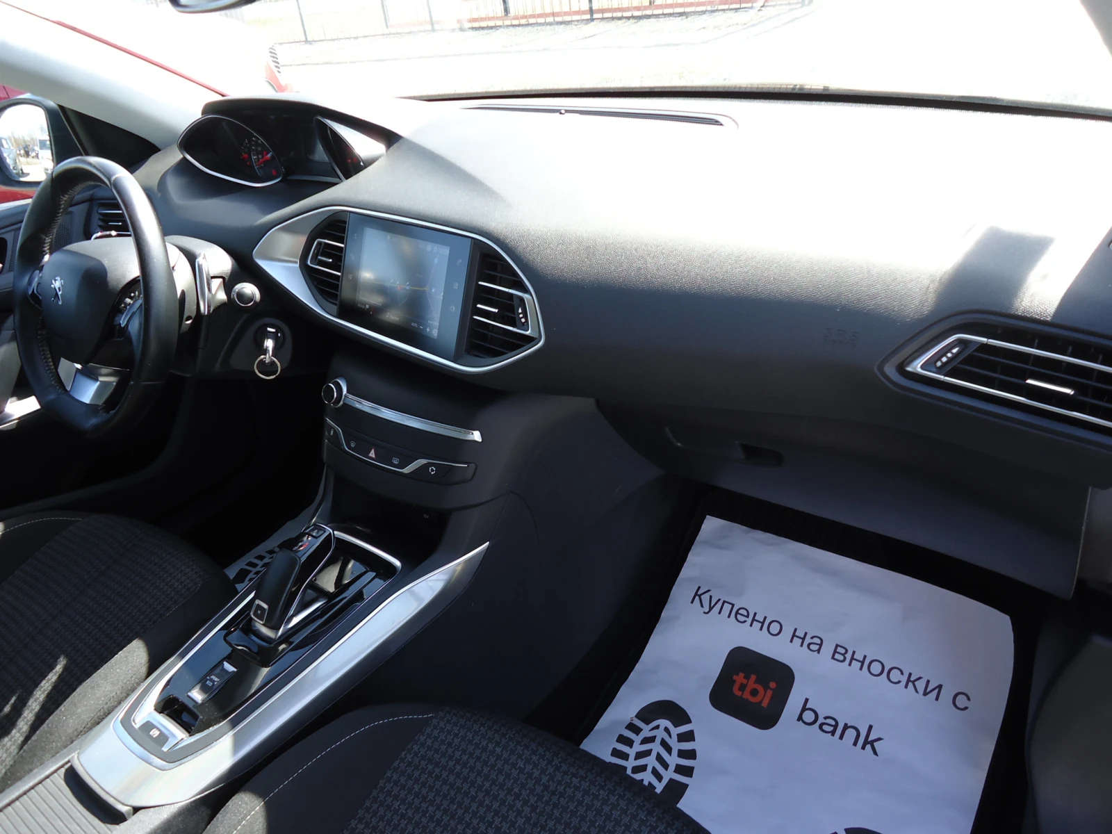 Peugeot 308 1.5 BlueHDI АВТОМАТИК, снимка 12 - Автомобили и джипове - 53805279