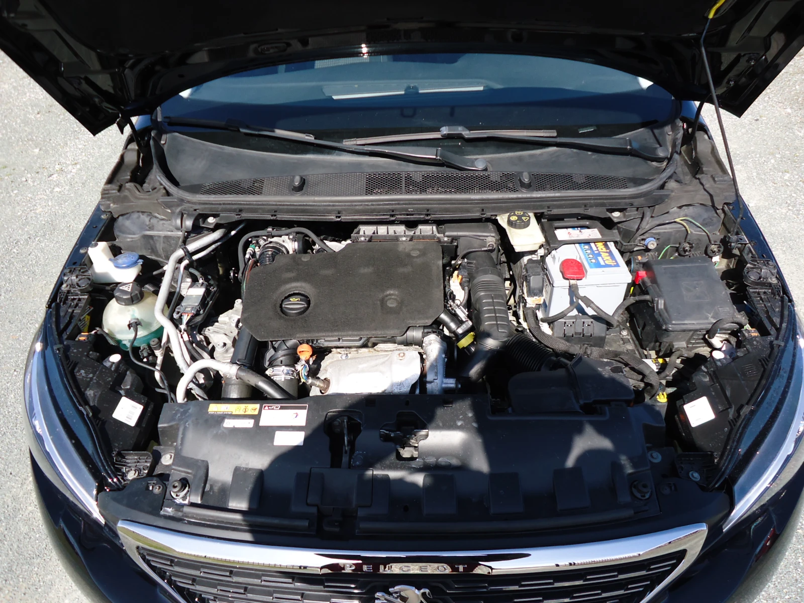 Peugeot 308 1.5 BlueHDI АВТОМАТИК, снимка 17 - Автомобили и джипове - 53805279