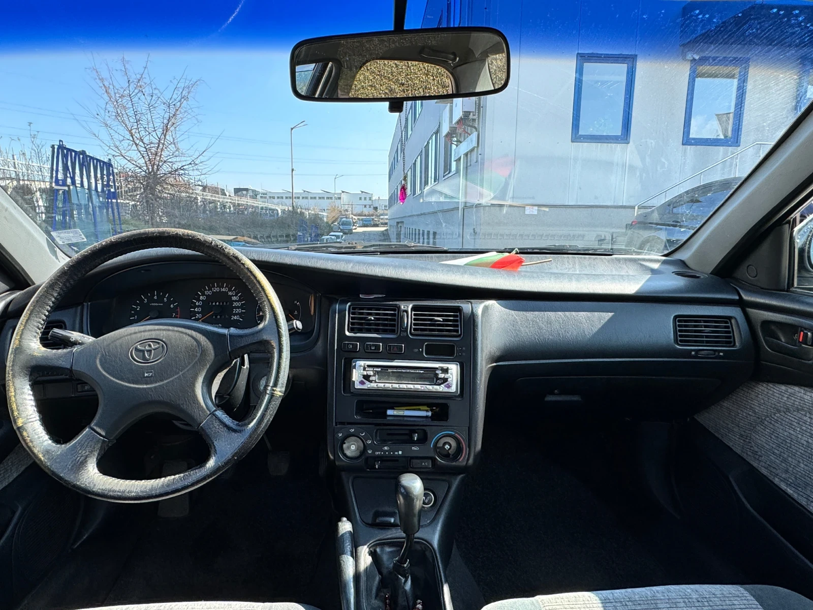 Toyota Carina, снимка 11 - Автомобили и джипове - 53841073