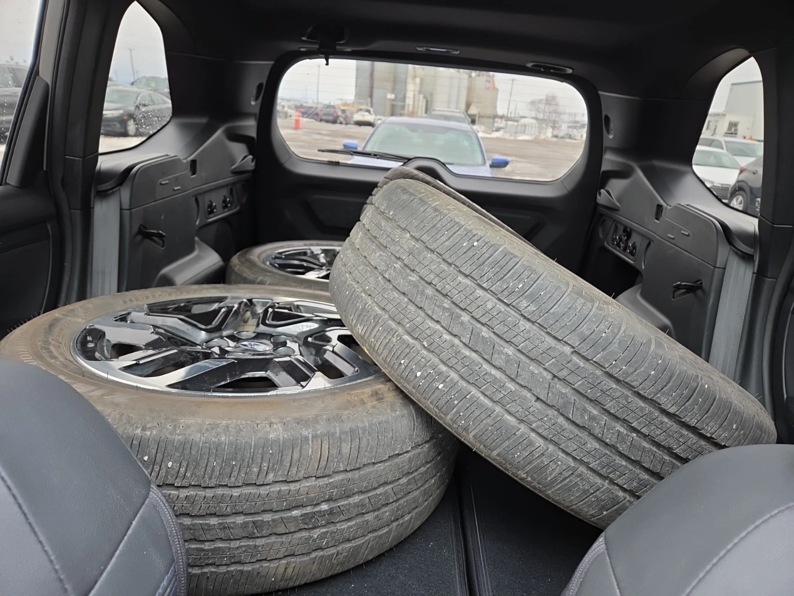 Subaru Forester * * CARFAX * * АВТО КРЕДИТ * * , снимка 8 - Автомобили и джипове - 53890925