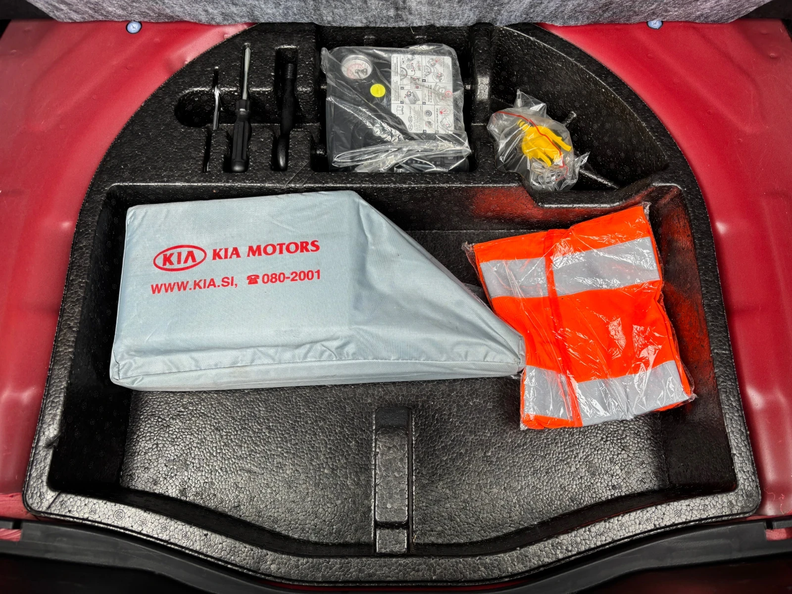 Kia Ceed 1.4 MPI 122k км, снимка 6 - Автомобили и джипове - 54109651