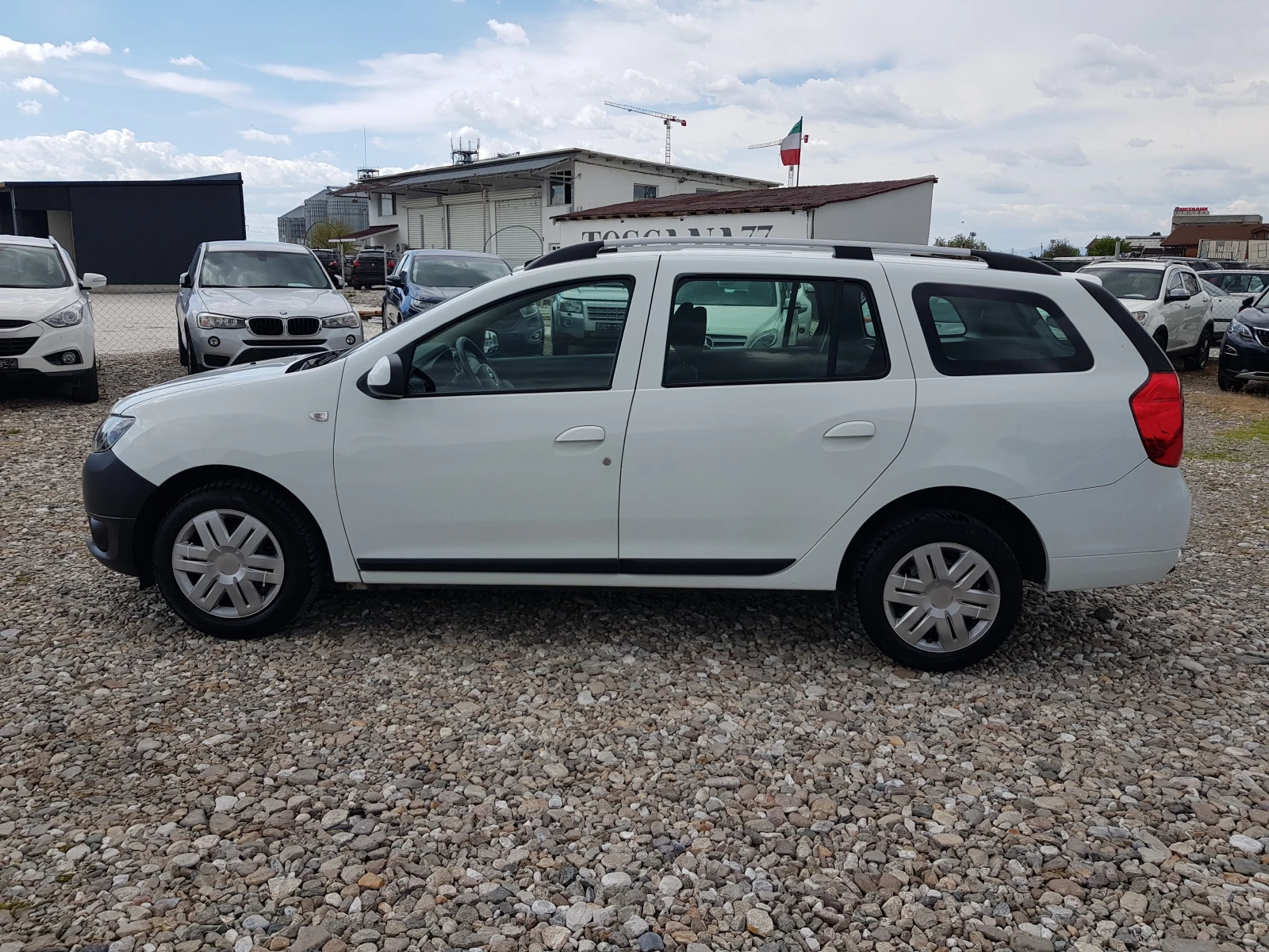 Dacia Logan MCV БЕНЗИН/ГАЗОВ ИНЖЕКЦИОН ИТАЛИЯ /12/2015 EURO 6B, снимка 8 - Автомобили и джипове - 54414553