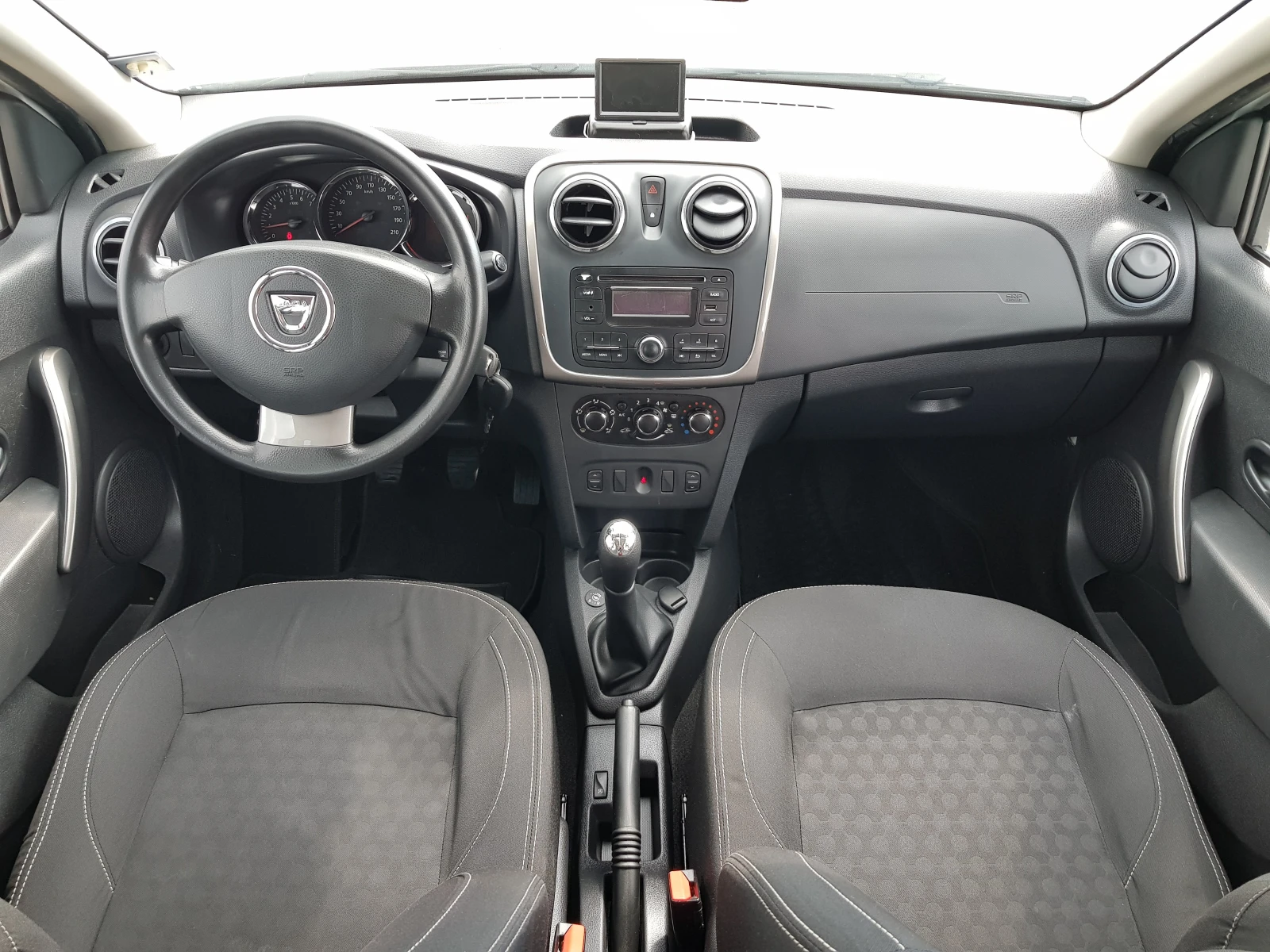 Dacia Logan MCV БЕНЗИН/ГАЗОВ ИНЖЕКЦИОН ИТАЛИЯ /12/2015 EURO 6B, снимка 10 - Автомобили и джипове - 54414553
