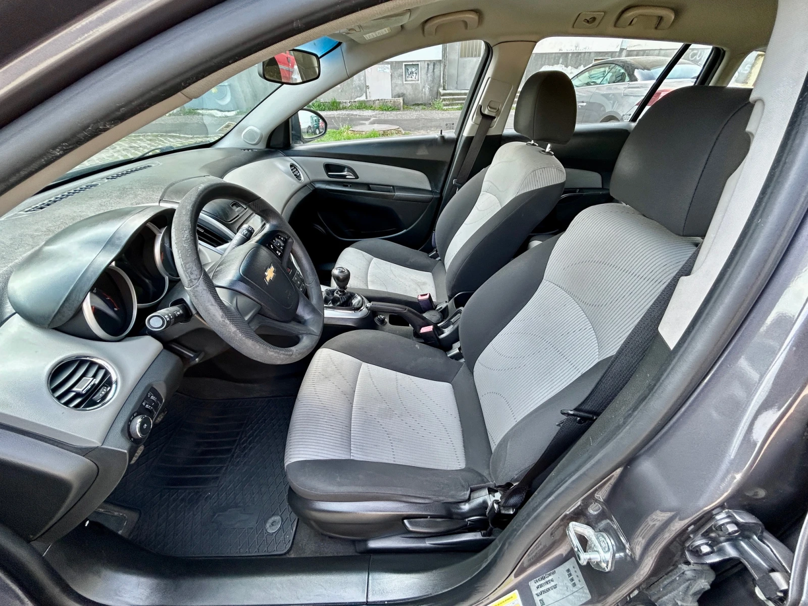 Chevrolet Cruze 1.6i-124k.c. | Mobile.bg � ����������� 10