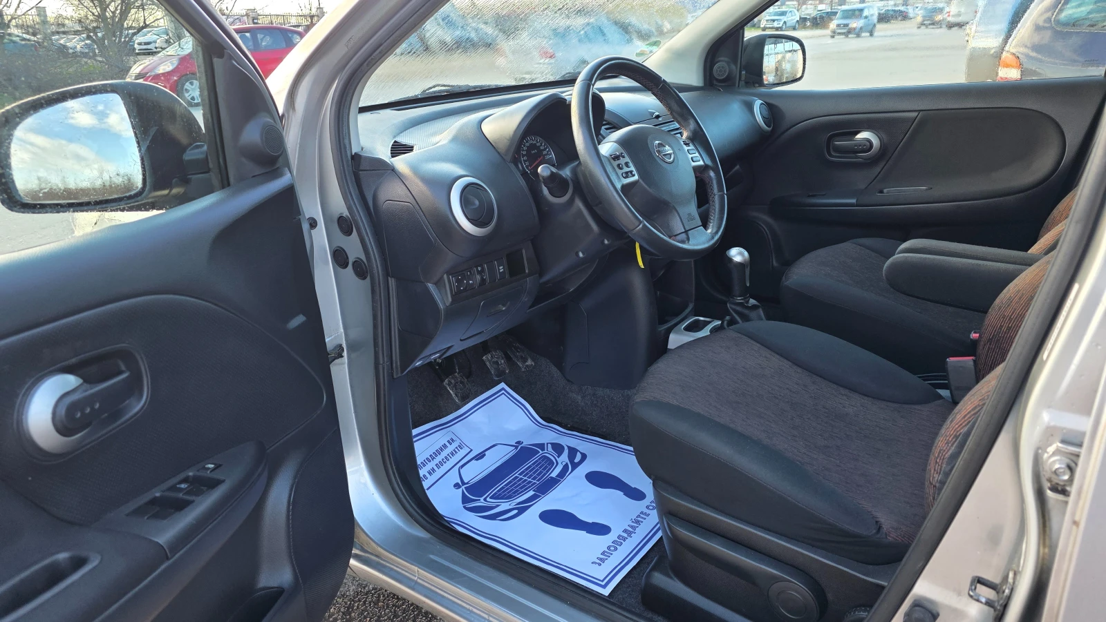 Nissan Note FACE LIFT/1.4i/88hp, снимка 6 - Автомобили и джипове - 54599052