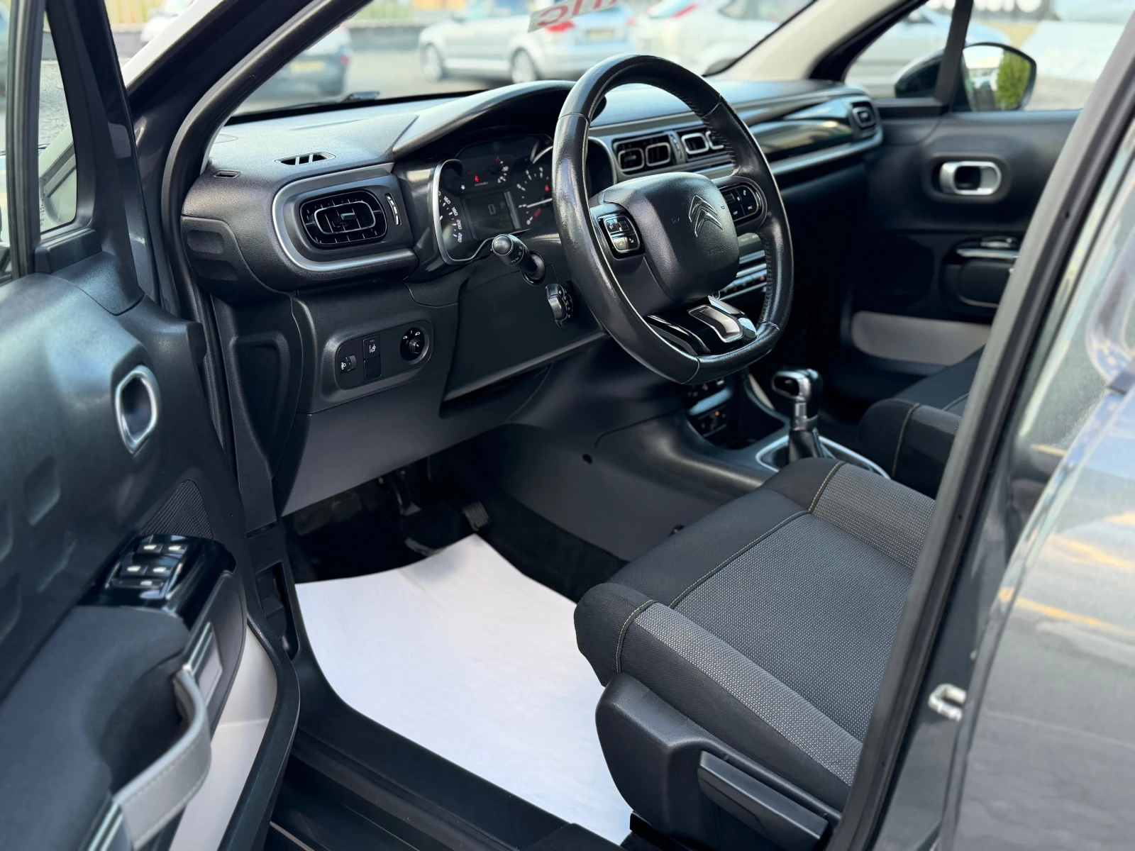 Citroen C3 * АВТОМАТИК* ИТАЛИЯ* НАВИГАЦИЯ* LED* EURO 6* , снимка 15 - Автомобили и джипове - 54931247